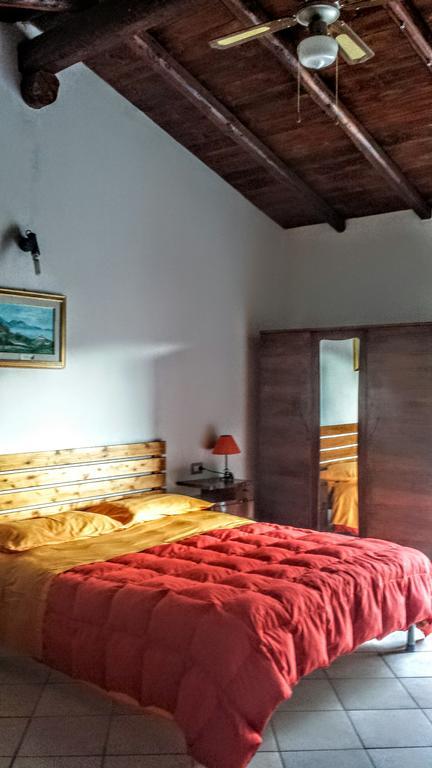 Su Trabi B&B Fluminimaggiore Bagian luar foto